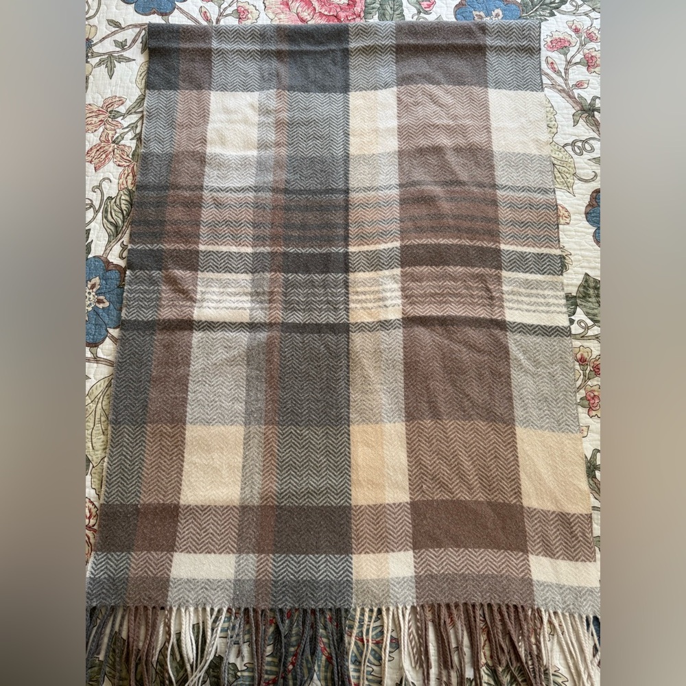 Pretty Persuasions Scarf Wrap